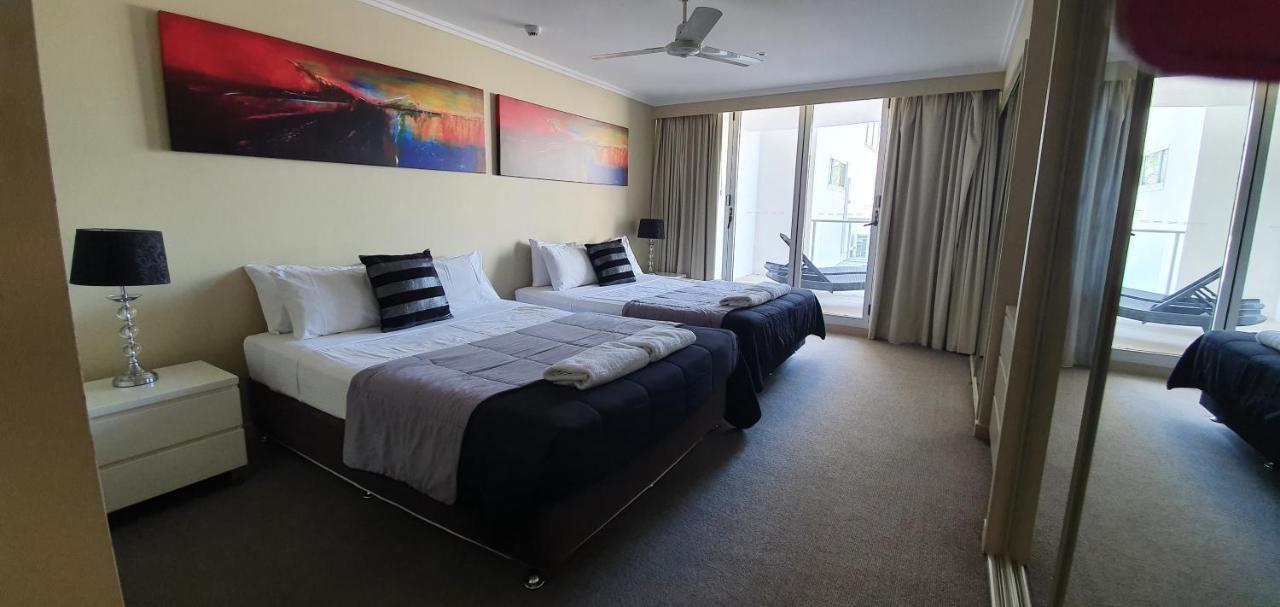 Pier Resort Urangan Экстерьер фото
