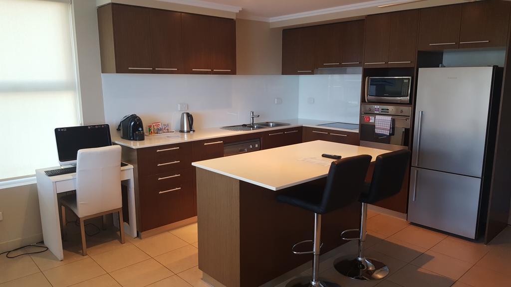 Pier Resort Urangan Экстерьер фото